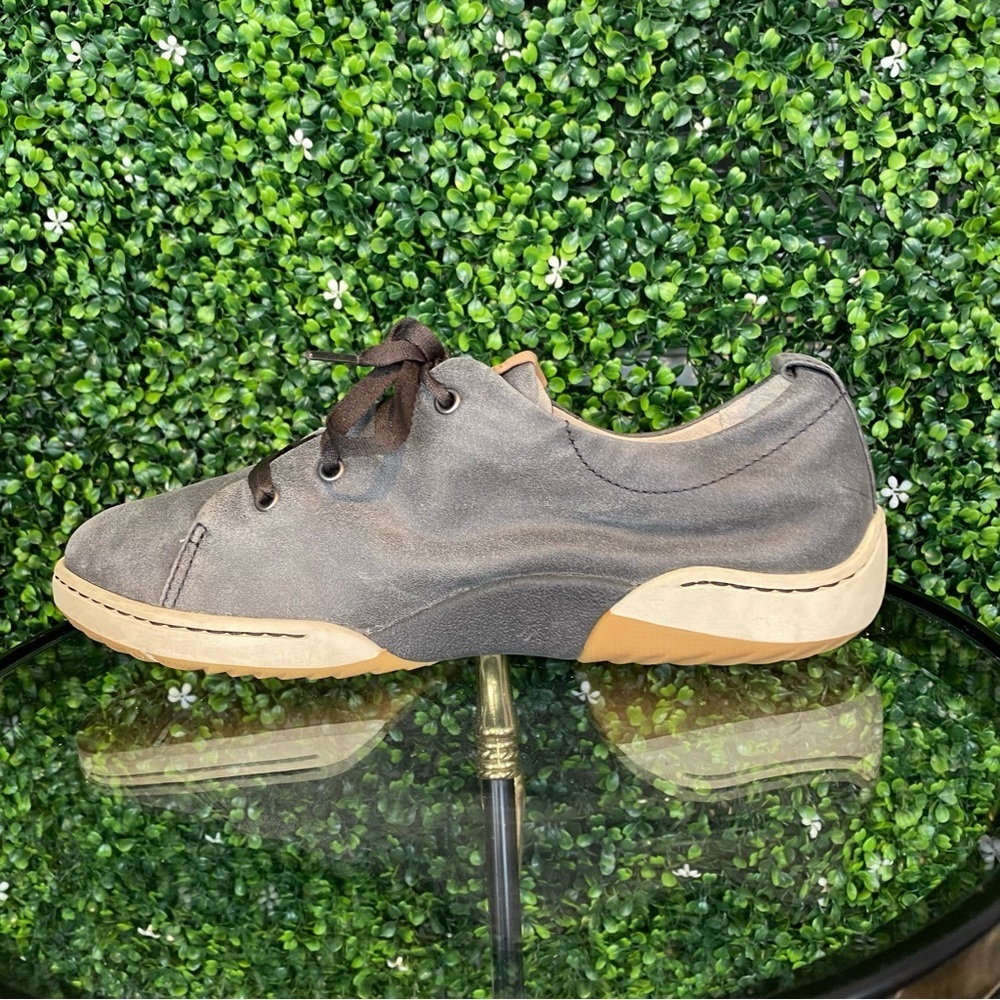 D22 Dansko Renae Sneakers - Picture 2 of 12